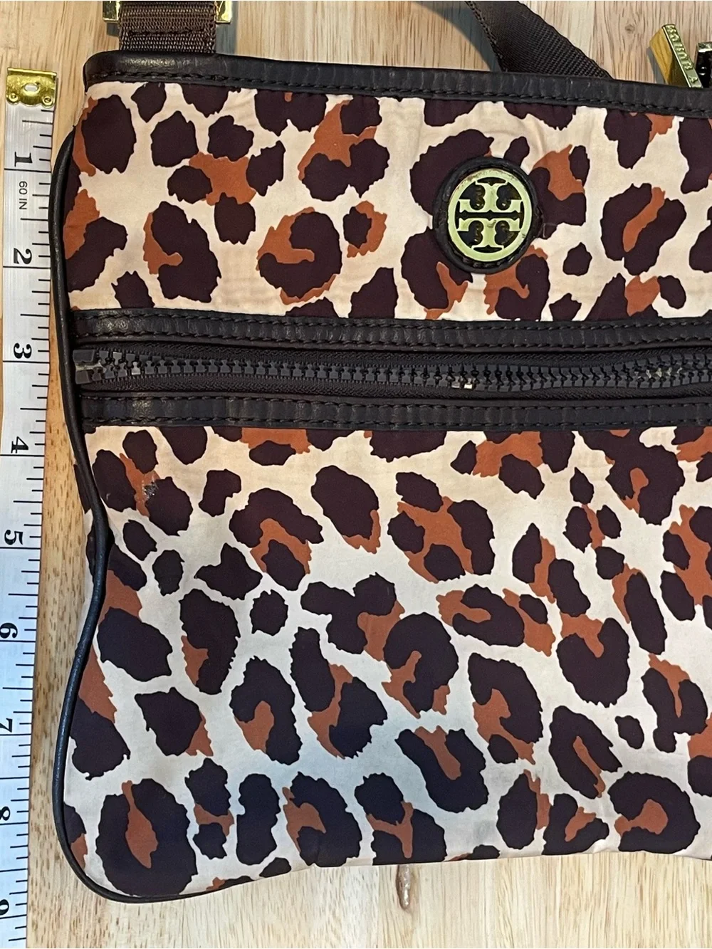 Tory Burch compact leopard
